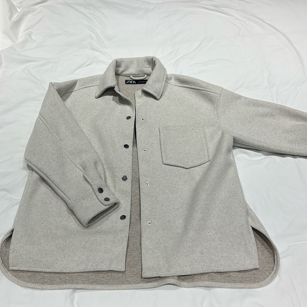 ZARA oversized cream button up sweater jacket